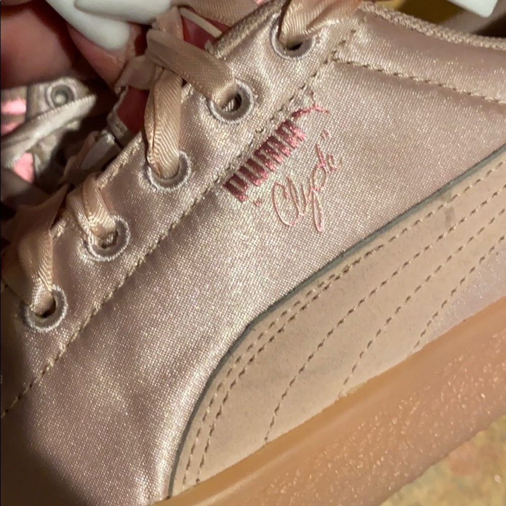 Puma - Picture 3 of 6